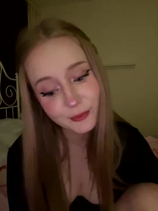 Mia_Wells Adult Chat March 14, 2026