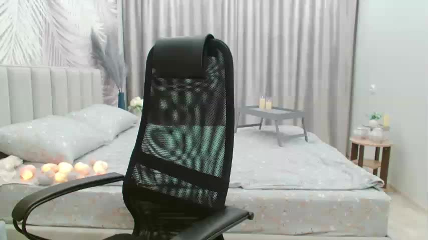 JuicyGloss Adult Chat March 14, 2026