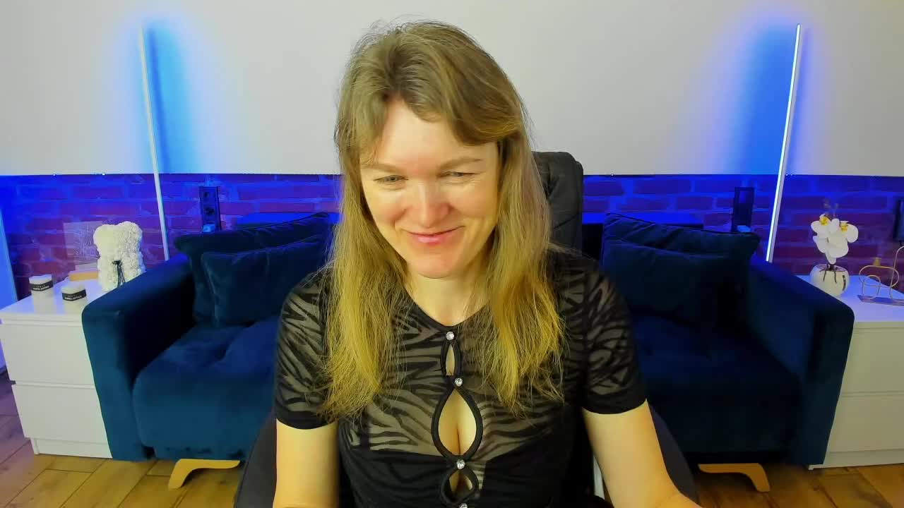 Annabel-xxx Adult Chat March 14, 2026