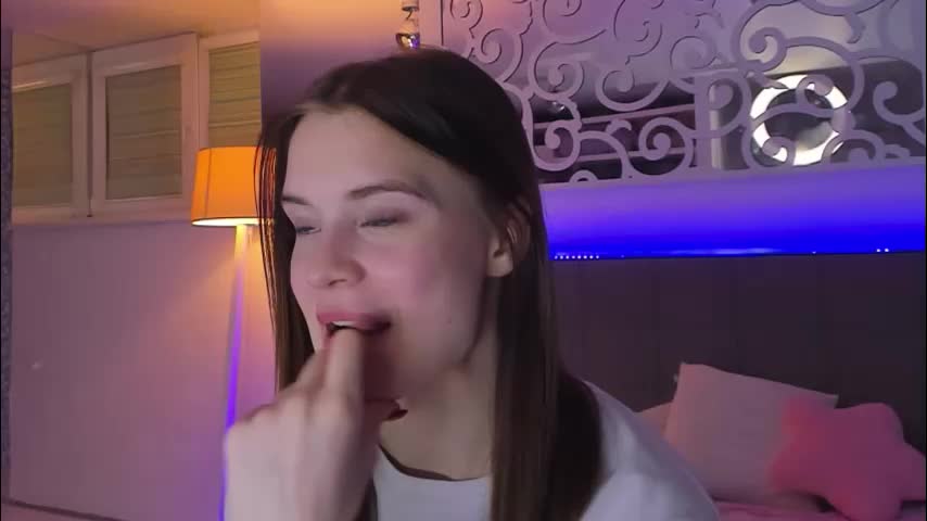 luisaclover Adult Chat March 14, 2026