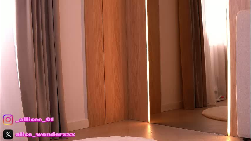 vanessasimon Adult Chat March 14, 2026