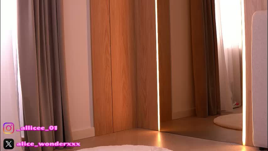 vanessasimon Adult Chat March 14, 2026