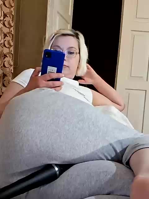 Vika211 Adult Chat March 15, 2026