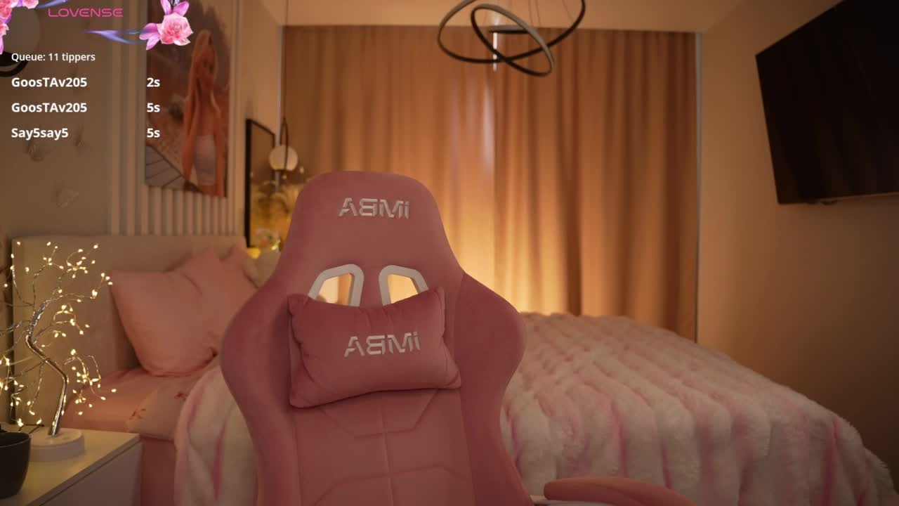 MilaLuxury Adult Chat March 15, 2026