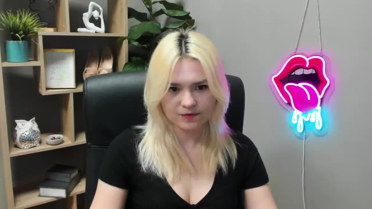 SweetLilyxo Adult Chat March 15, 2026