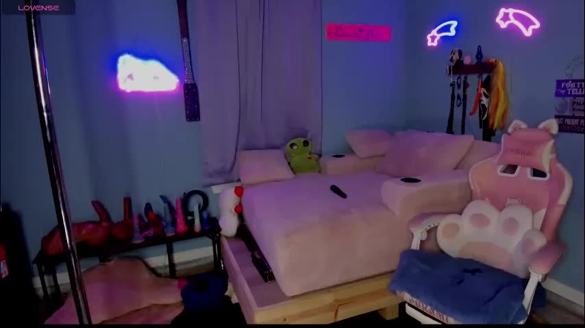 milli_moon Adult Chat March 15, 2026