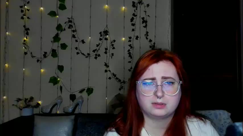 alicia_side_red Adult Chat March 15, 2026