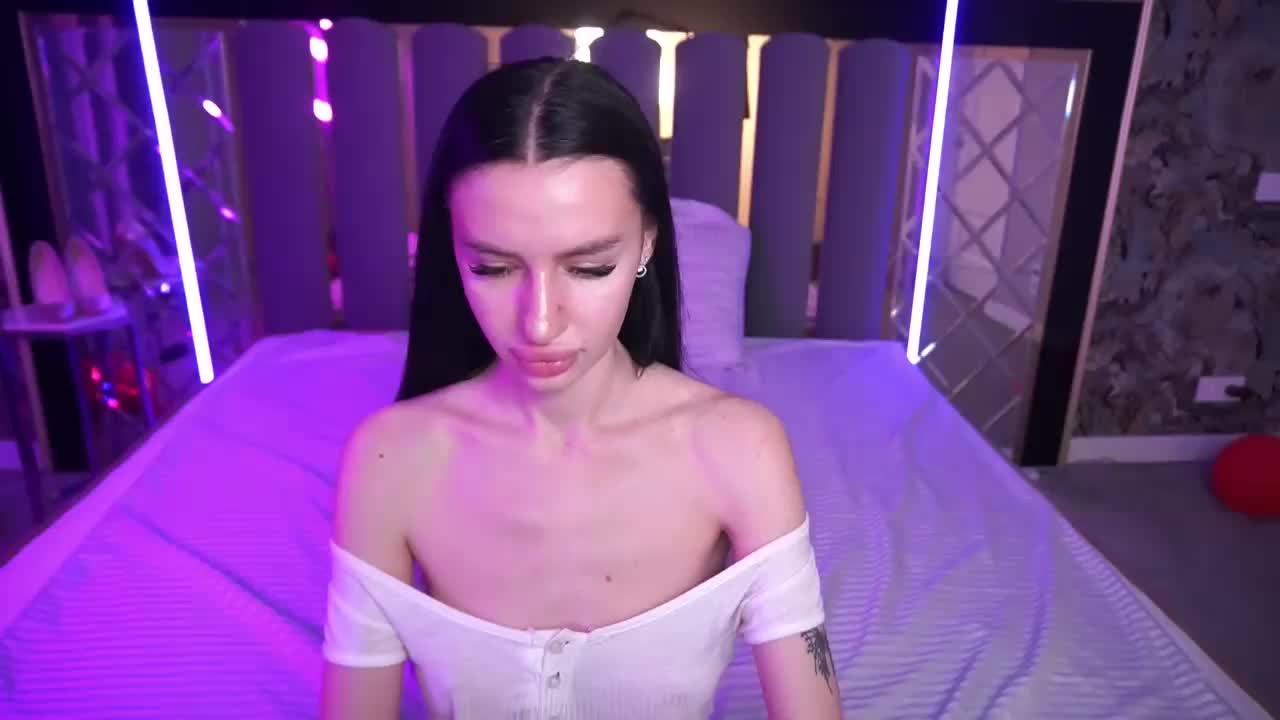 SnowWhiteee Adult Chat March 15, 2026