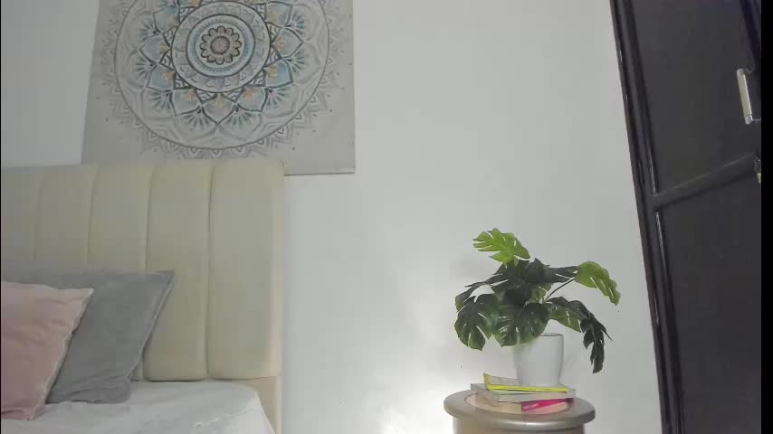 effie_castro0 Adult Chat March 15, 2026