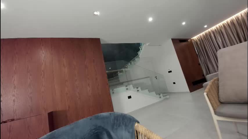 ehotlovea Adult Chat March 15, 2026