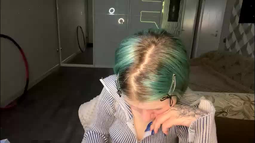 danniesaysongkham Adult Chat March 16, 2026