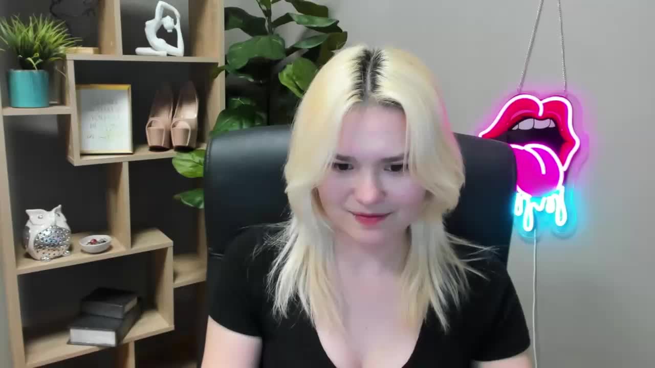 SweetLilyxo Adult Chat March 15, 2026