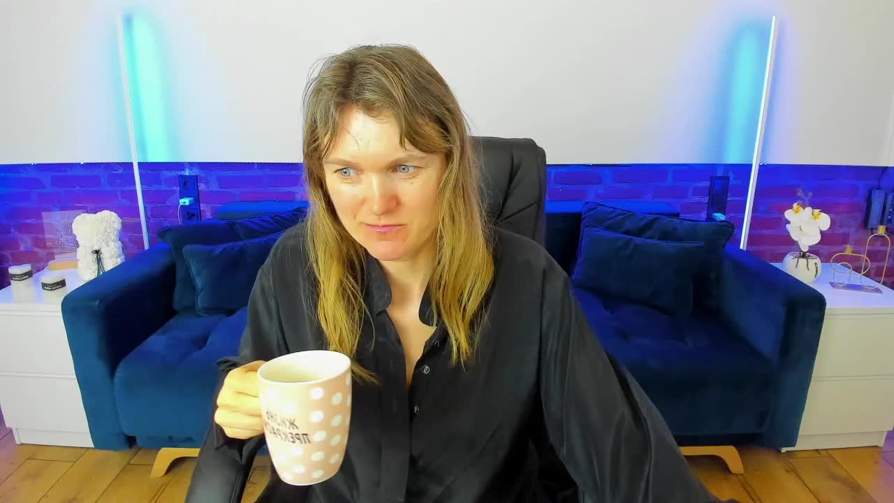 Annabel-xxx Adult Chat March 15, 2026