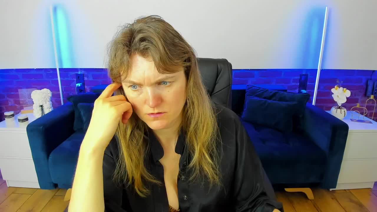 Annabel-xxx Adult Chat March 15, 2026