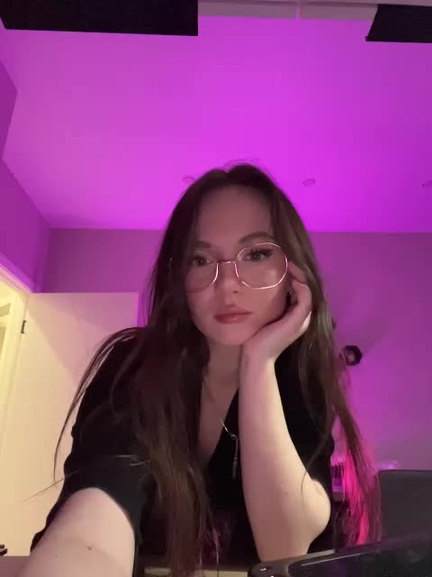 OlivkaVif Adult Chat March 15, 2026