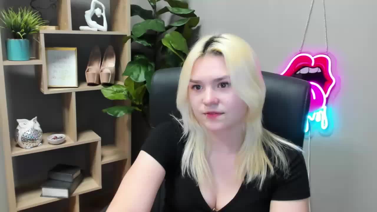SweetLilyxo Adult Chat March 15, 2026