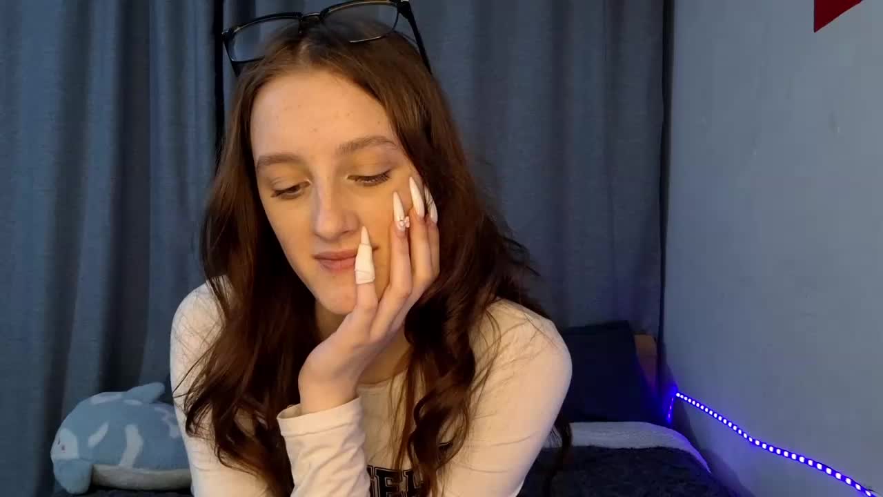 VikkiShon Adult Chat March 16, 2026