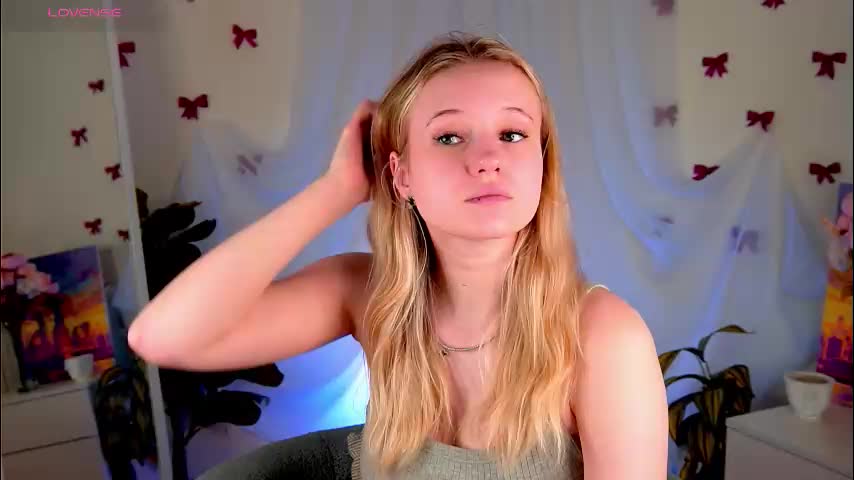 emilyhewell Adult Chat March 16, 2026