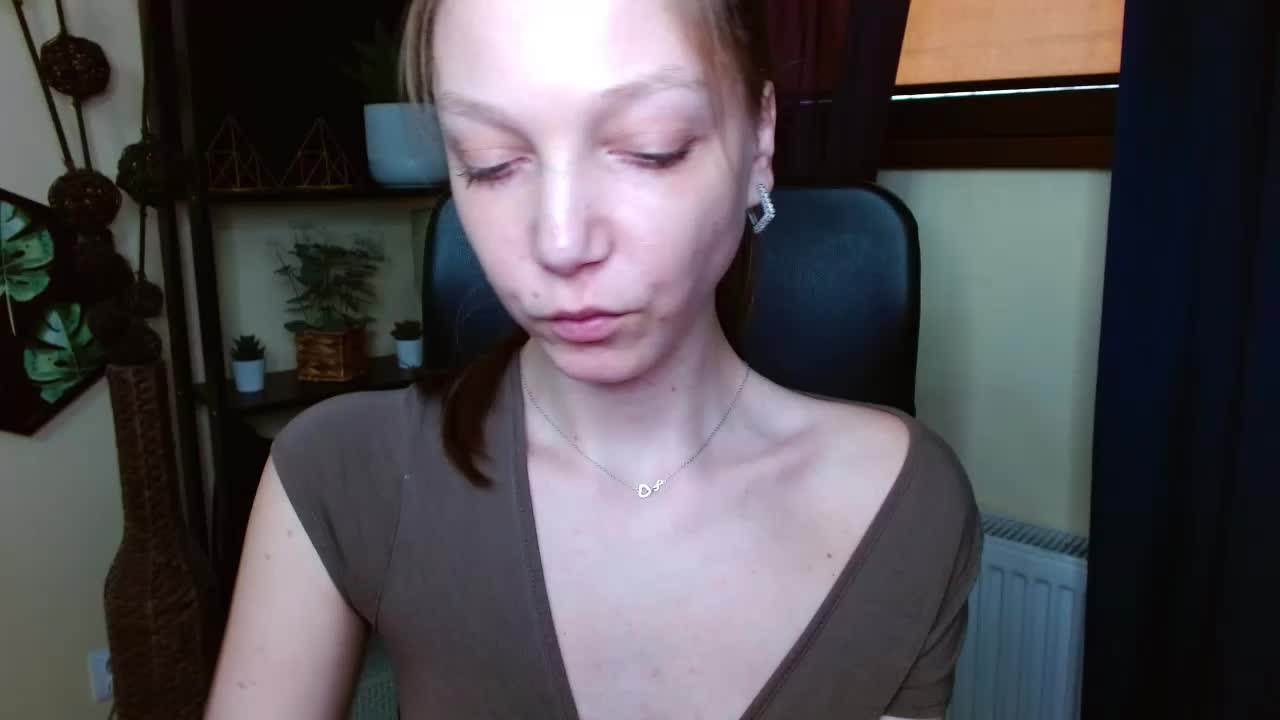 EmillyExtasy Adult Chat March 16, 2026