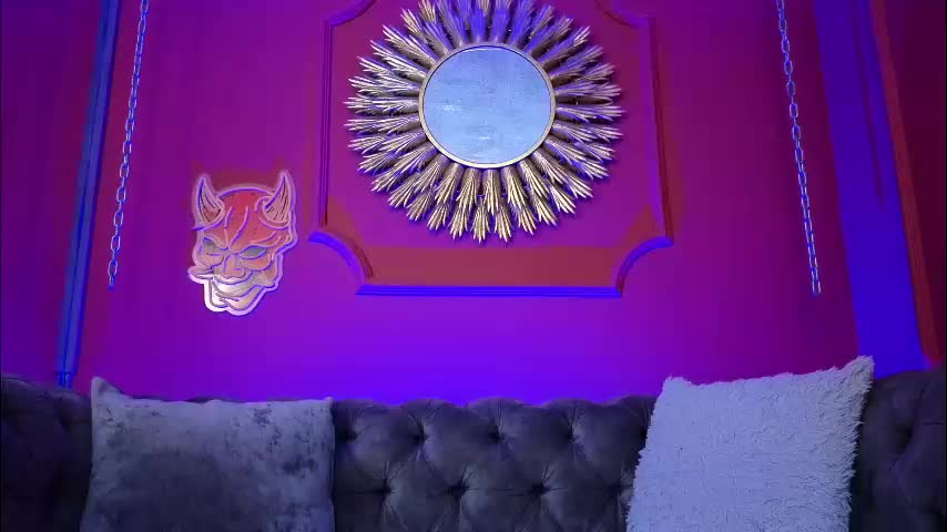 julieta_russell Adult Chat March 16, 2026