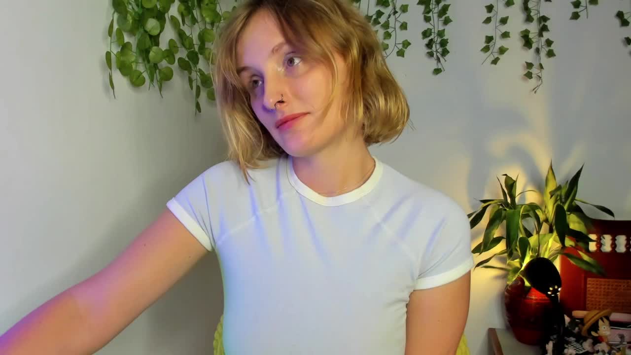 Ariana-Sunset Adult Chat March 16, 2026