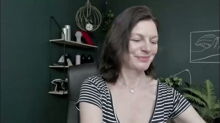 vivian_dream Adult Chat March 17, 2026