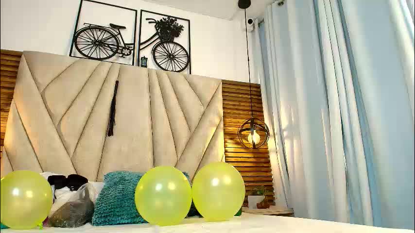kimberlyfox_t Adult Chat March 16, 2026