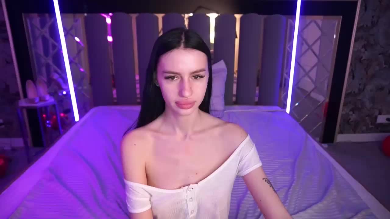 SnowWhiteee Adult Chat March 16, 2026