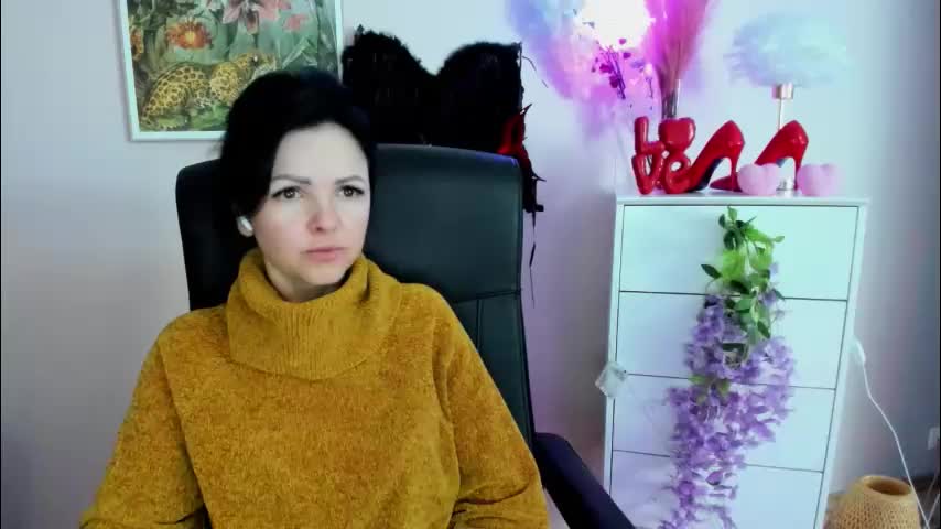 mollymoon40 Adult Chat March 16, 2026