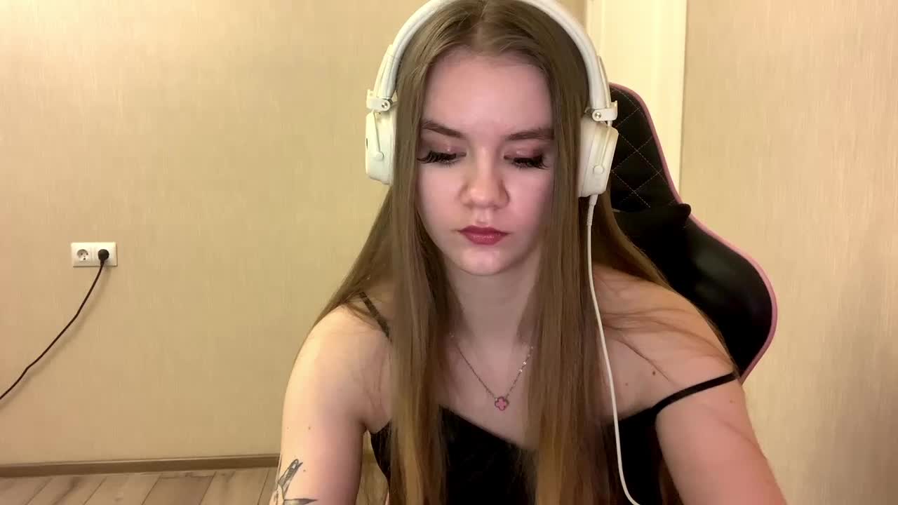 AgnesShyy Adult Chat March 16, 2026