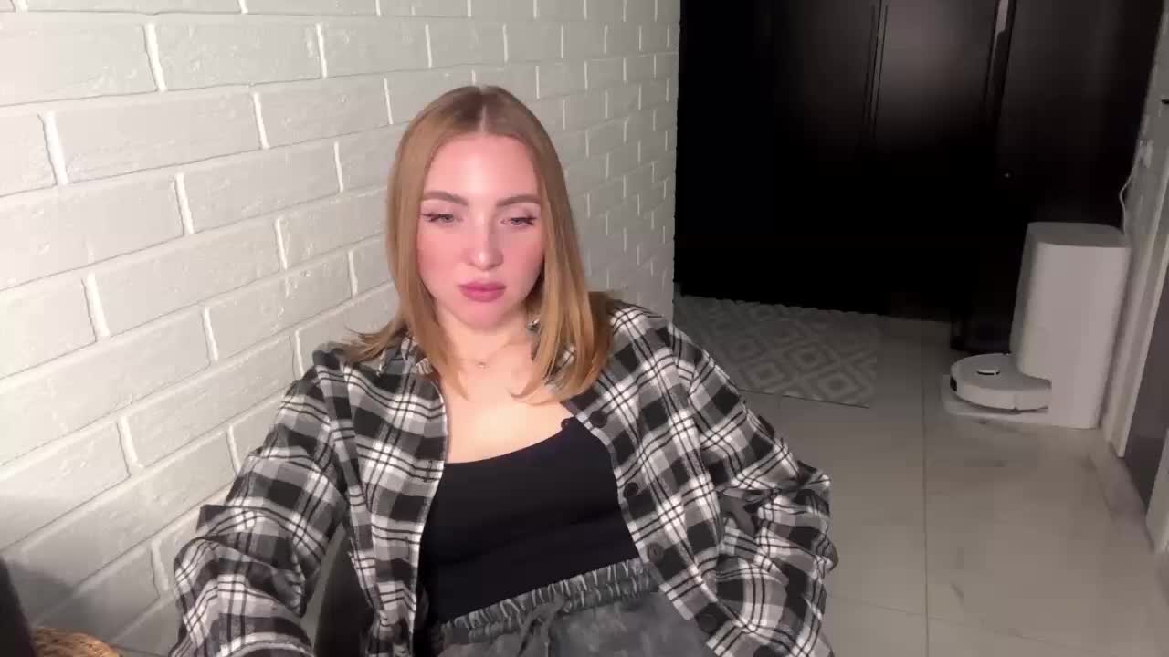 JuliaDoll Adult Chat March 16, 2026