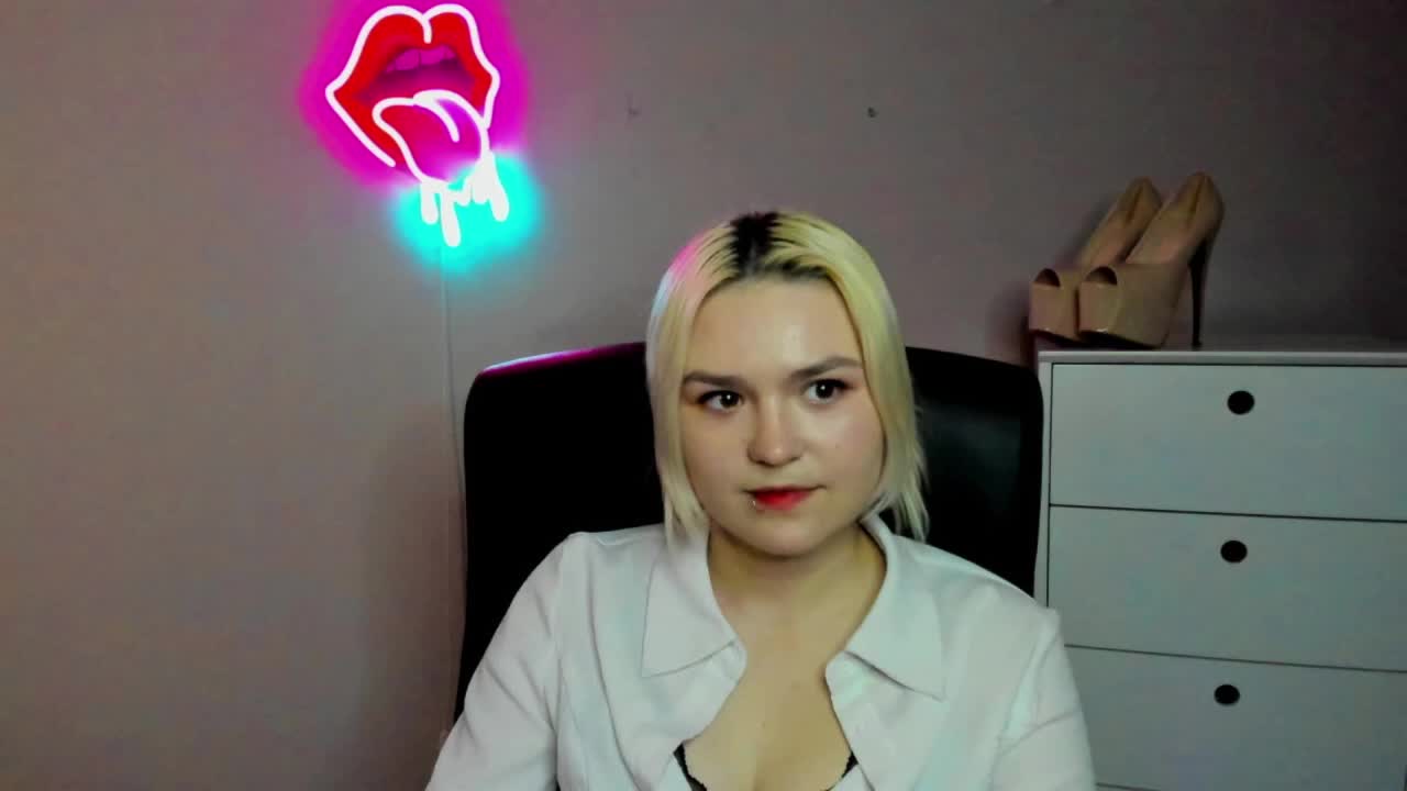 SweetLilyxo Adult Chat March 16, 2026