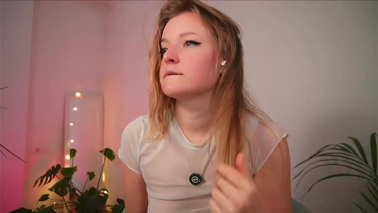 Ameliasweety Adult Chat March 16, 2026