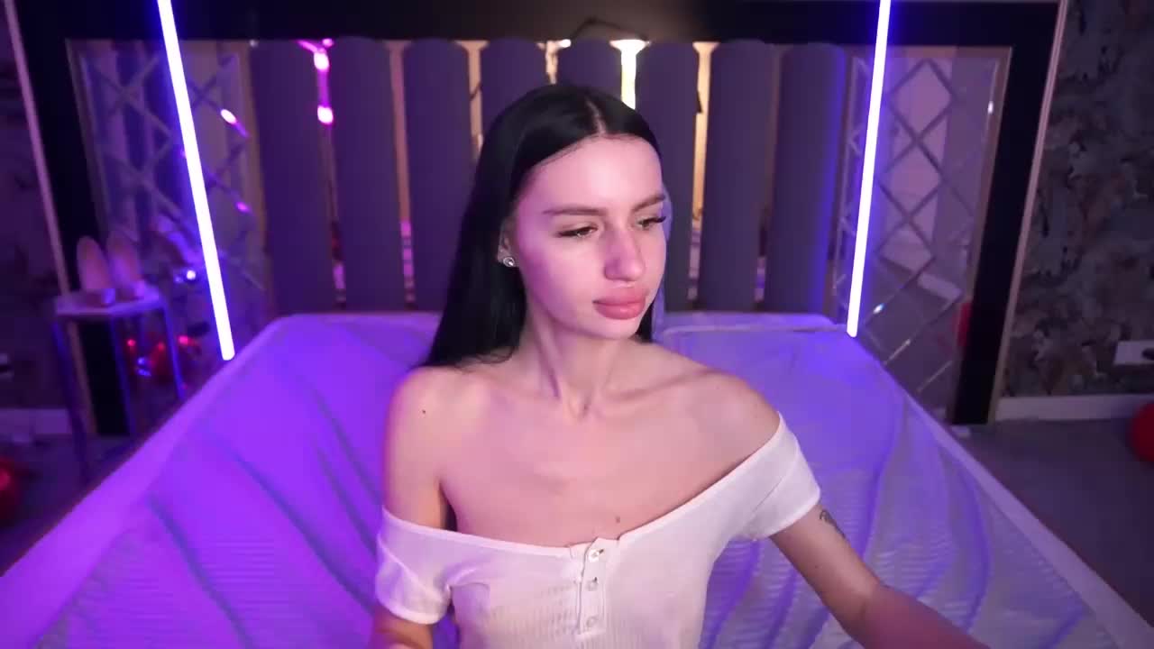 SnowWhiteee Adult Chat March 16, 2026