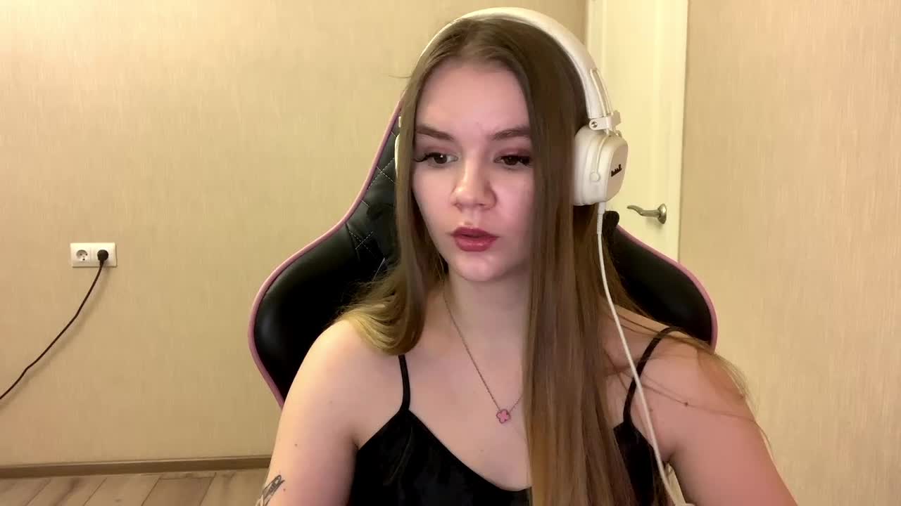 AgnesShyy Adult Chat March 16, 2026