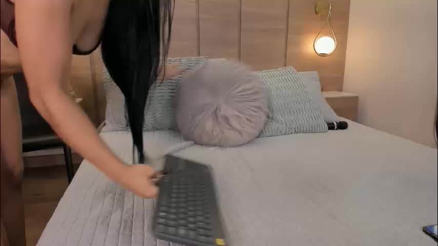 emilia_1040 Adult Chat March 16, 2026