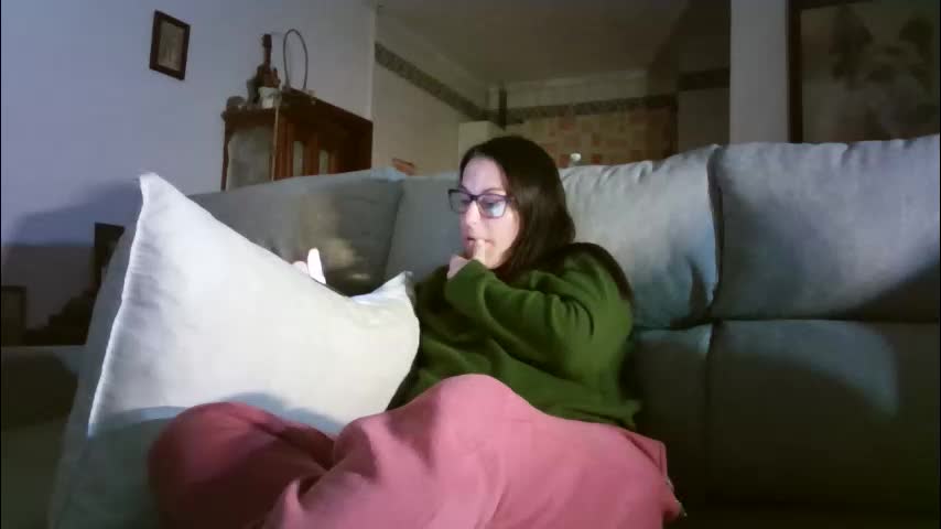 lolahueso Adult Chat March 17, 2026