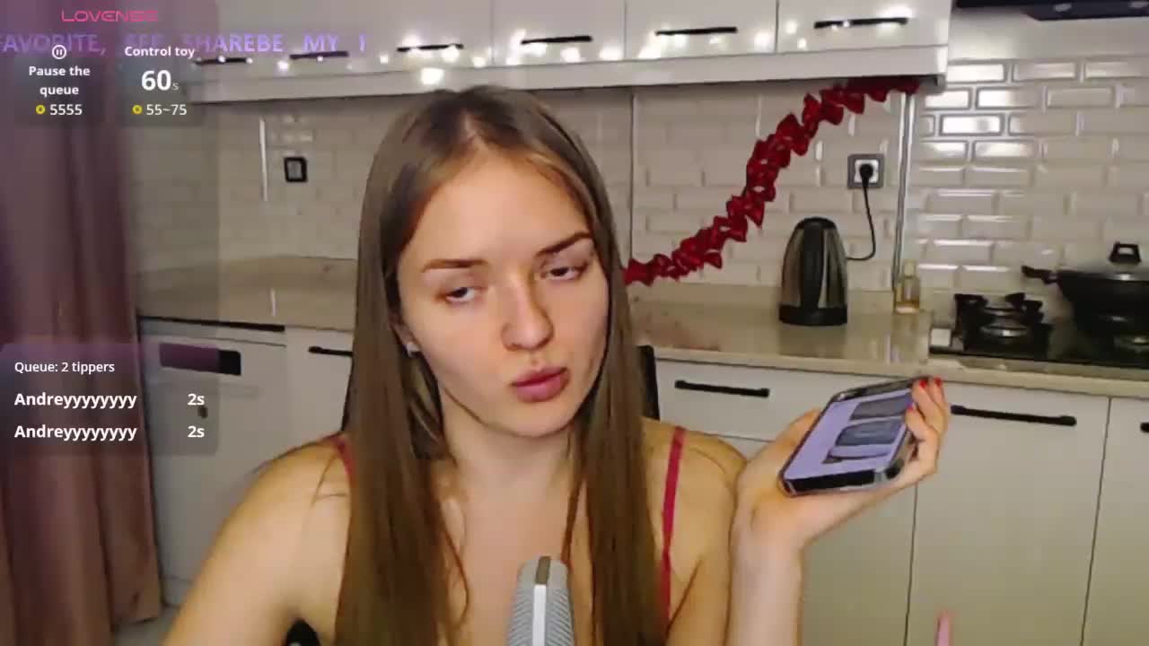 Lunaaaura Adult Chat March 17, 2026