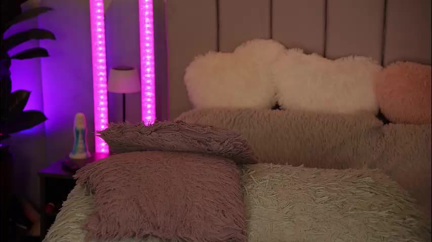 vickysecret96 Adult Chat March 17, 2026