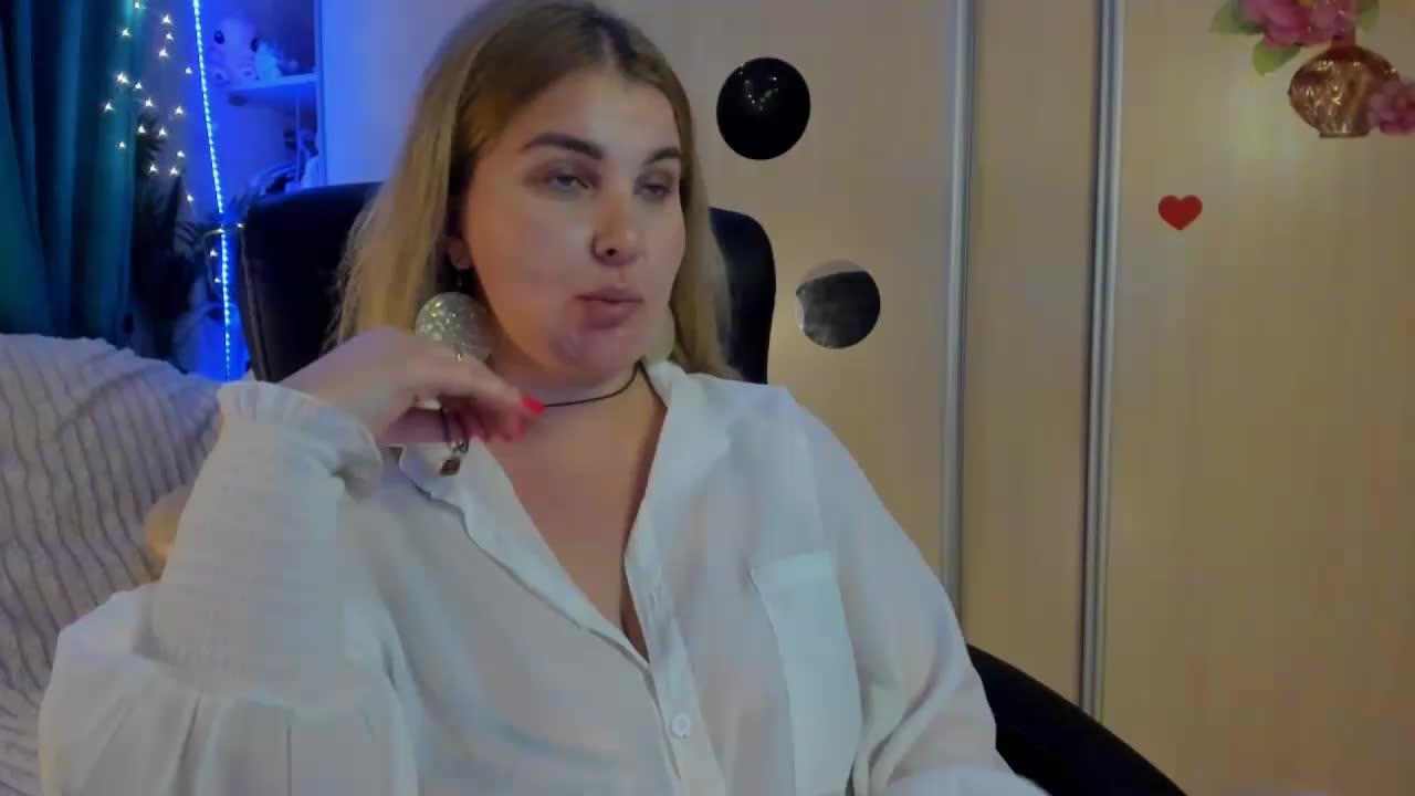 SallyNex4u Adult Chat March 17, 2026