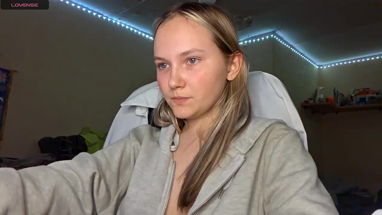 MilagroKailey Adult Chat March 17, 2026