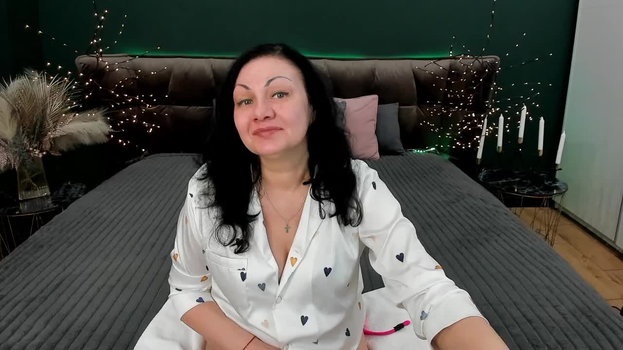 IrissMoon Adult Chat March 17, 2026