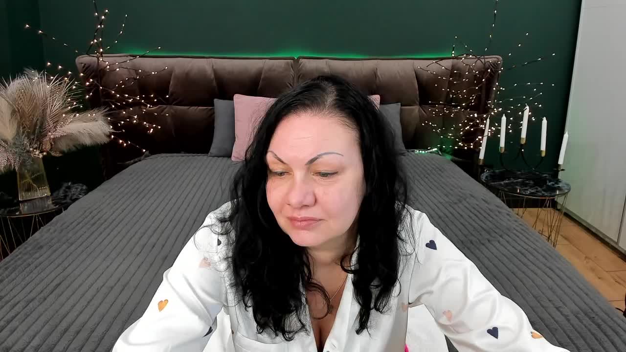 IrissMoon Adult Chat March 17, 2026