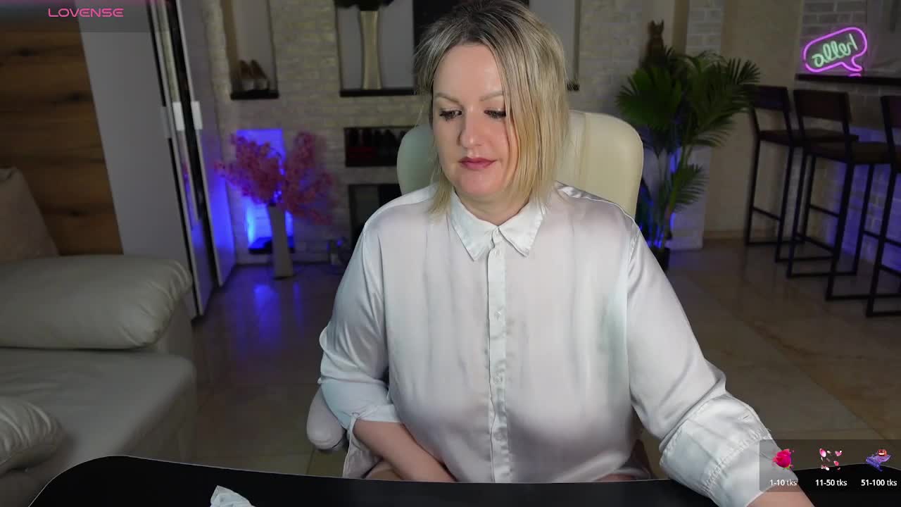 MariemLui Adult Chat March 17, 2026