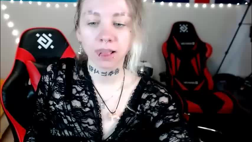 nica_kawaii Adult Chat March 17, 2026