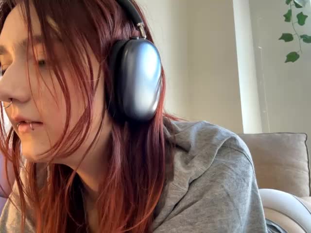 AvelinaBagron Adult Chat March 17, 2026