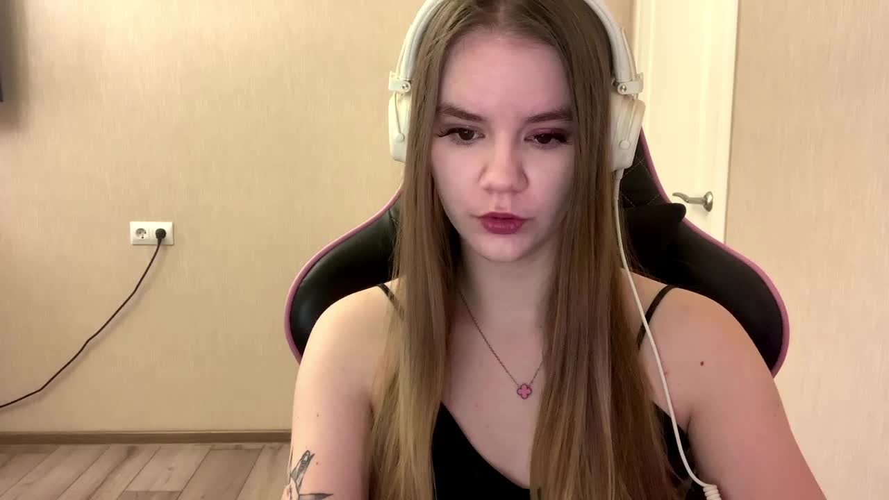 AgnesShyy Adult Chat March 17, 2026