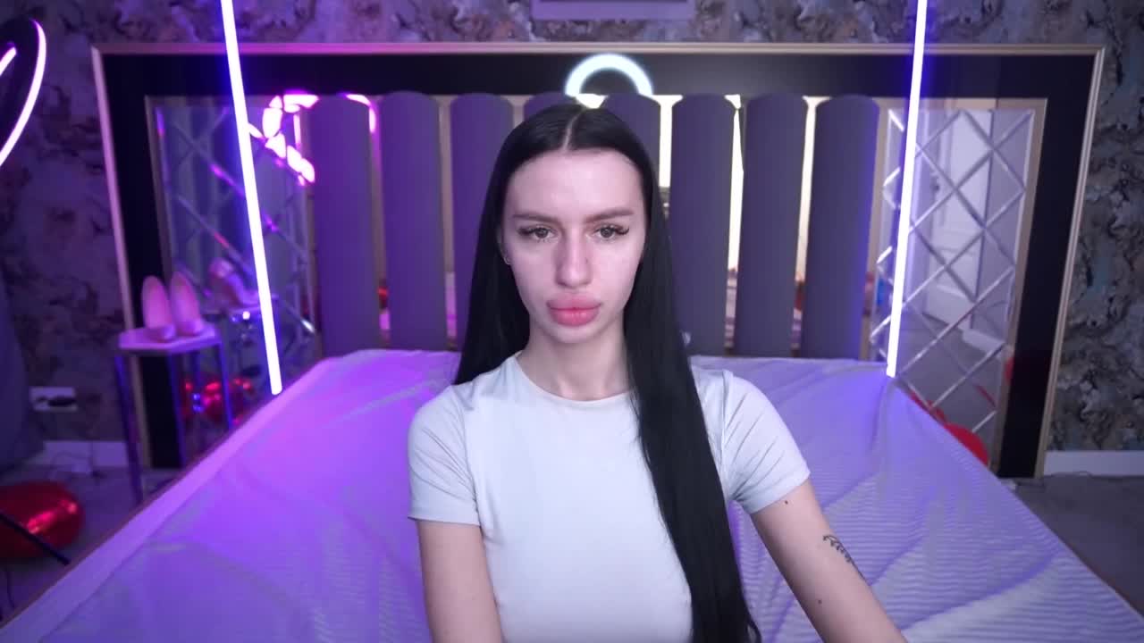 SnowWhiteee Adult Chat March 17, 2026