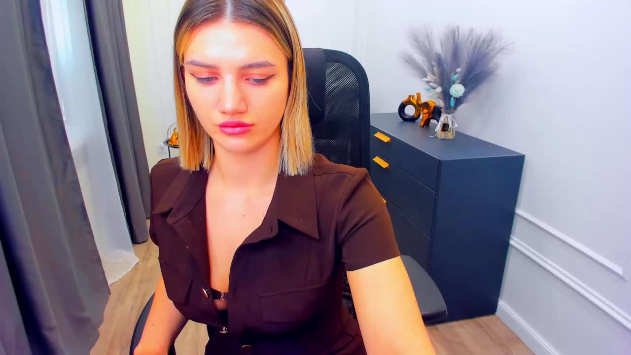 SelenaMoonlight Adult Chat March 17, 2026