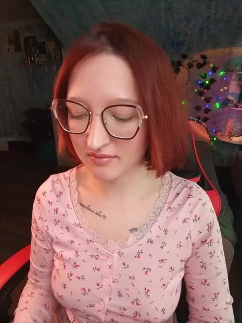 Mari_Gold Adult Chat March 17, 2026